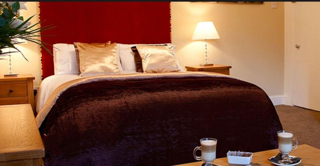 רות'ברי Coquetvale Hotel מראה חיצוני תמונה