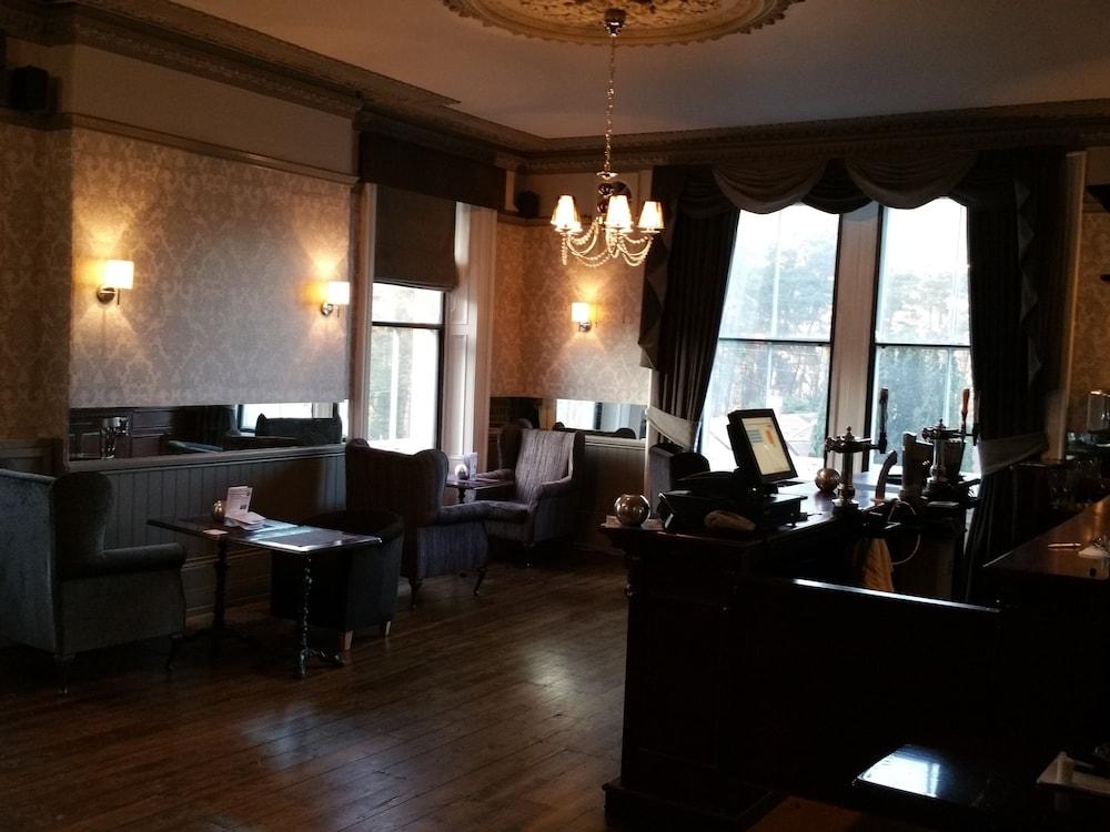 רות'ברי Coquetvale Hotel מראה חיצוני תמונה